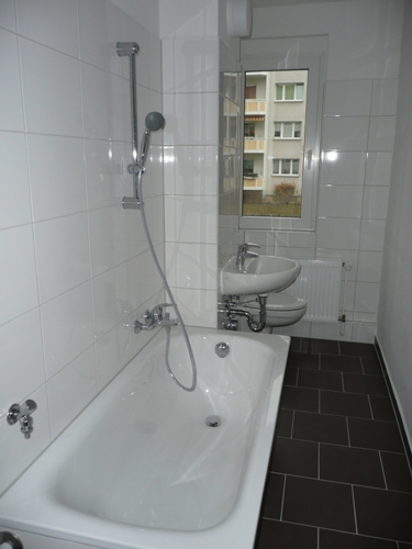 Einzug ab 01.07.2026 möglich. Nur wenige Treppen bis in die eigenen vier Wände! - Photo 1