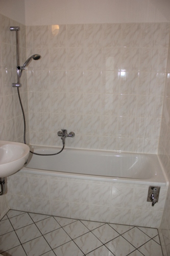 3-Raum-Wohnung mit super Einkaufsmöglichkeiten - Foto 1